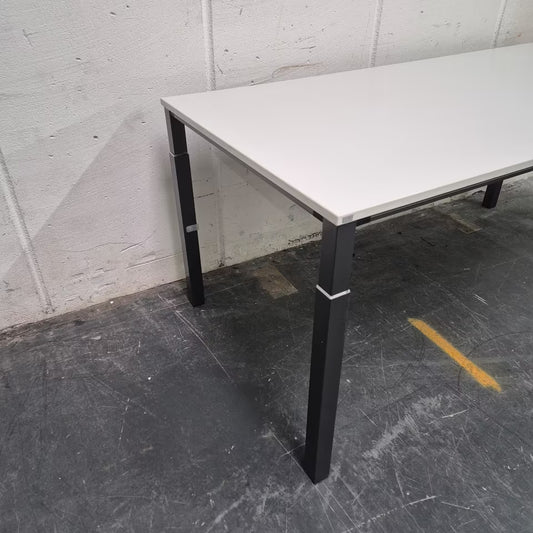 Besprechungstisch / Multifunktionstisch / Schulungstisch