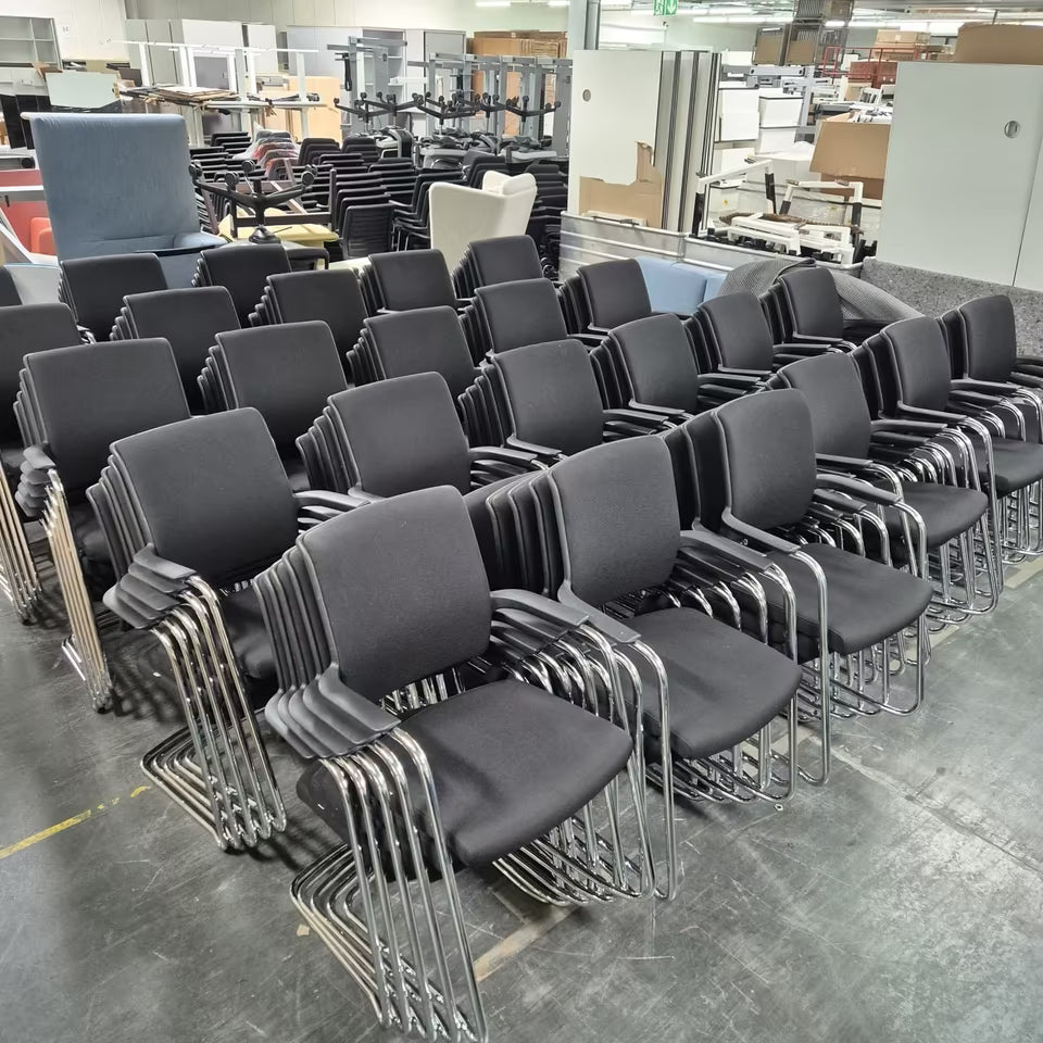 Freischwinger Interstuhl