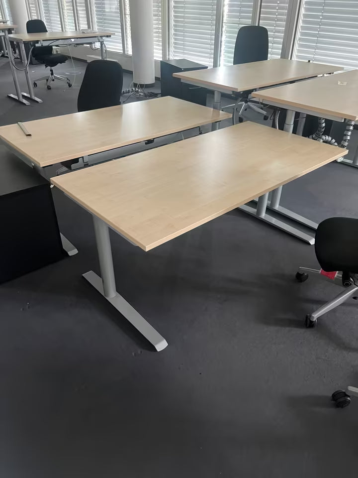 Steh-Sitz Schreibtisch elektrisch
