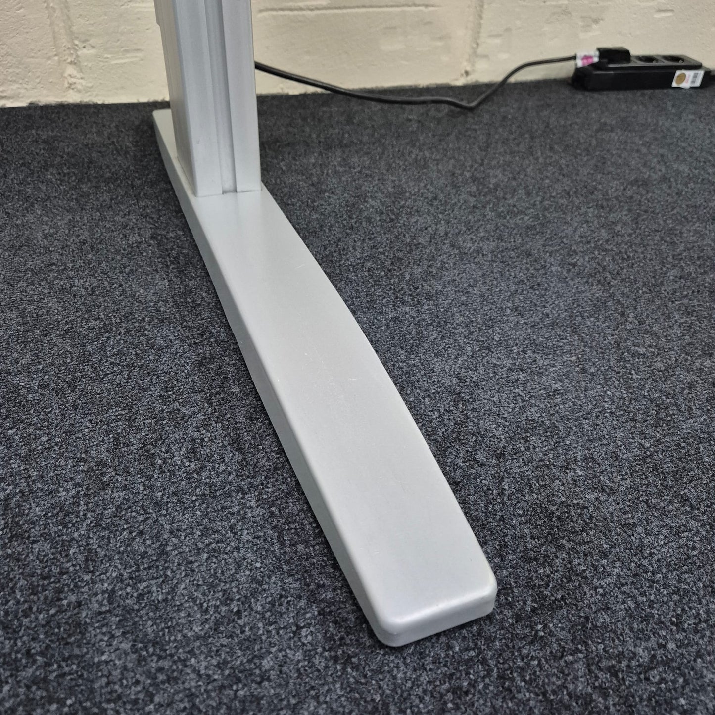 Steh-Sitz-Schreibtisch / CEKA / ahorn