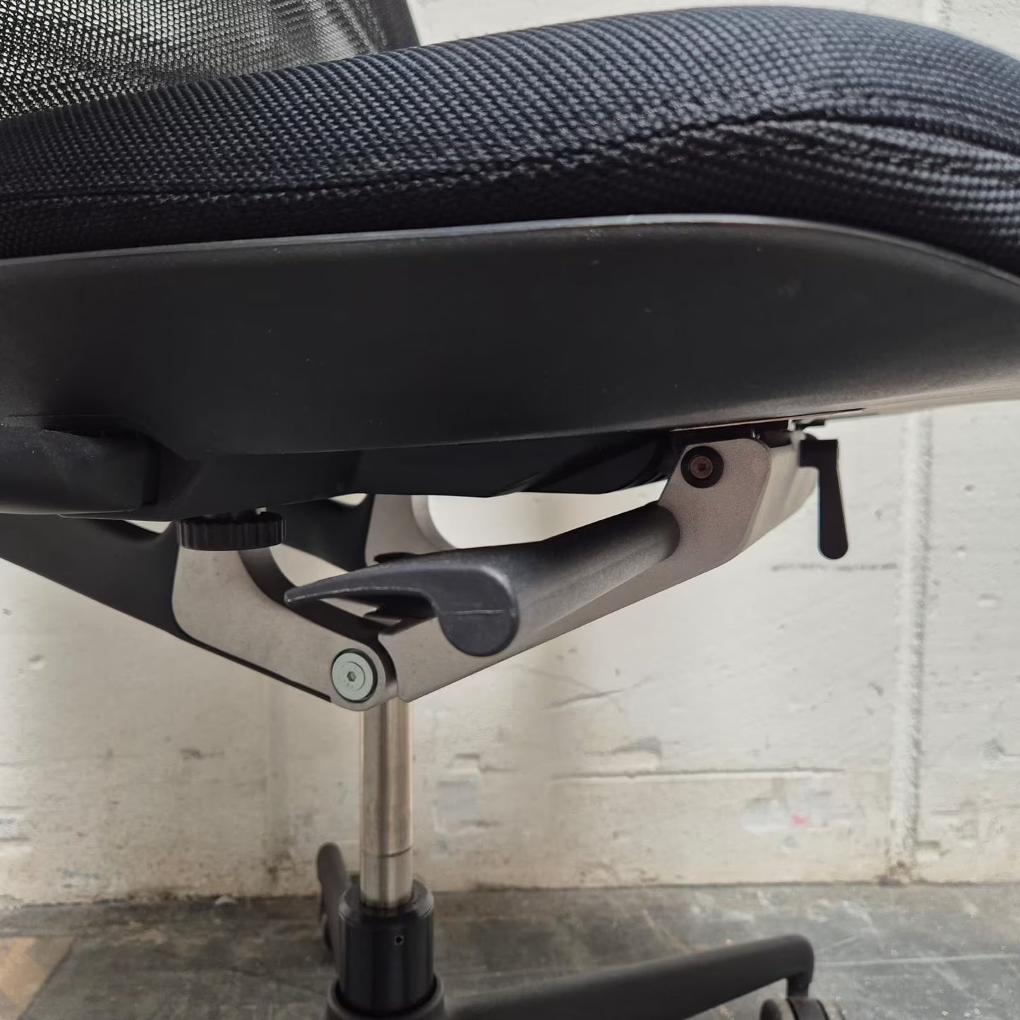 Bürodrehstuhl Vitra "Meda Chair"