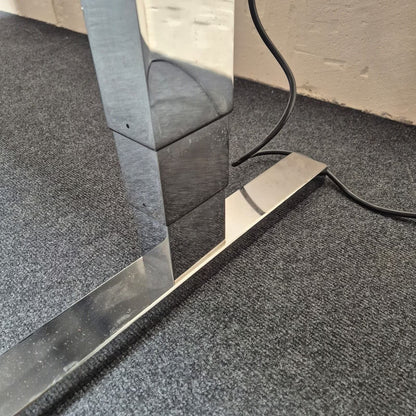 Elektrisch höhenverstellbarer Schreibtisch - Dobergo