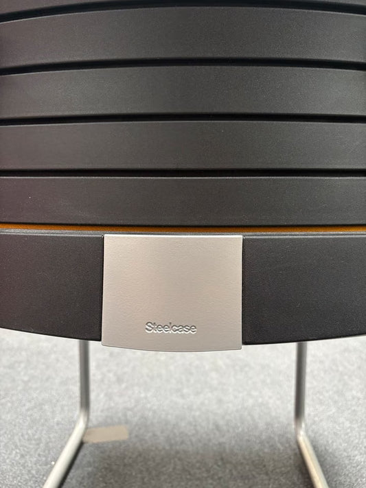 Freischwinger Steelcase Think / Besucherstuhl