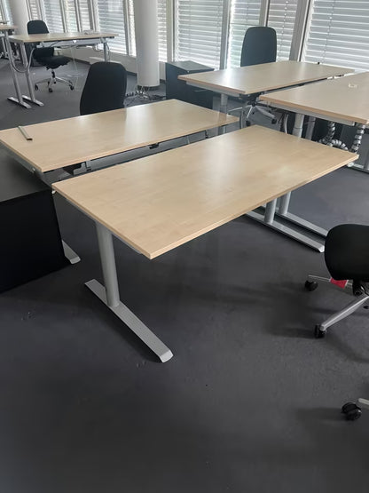 Steh-Sitz Schreibtisch elektrisch
