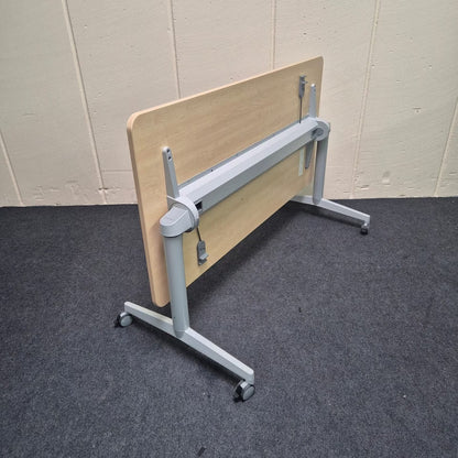 Klapptisch / Schulungstisch  - Steelcase