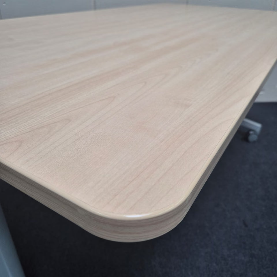 Klapptisch / Schulungstisch  - Steelcase