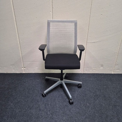 Drehstuhl / Bürostuhl / Bürodrehstuhl