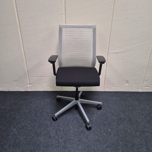 Drehstuhl / Bürostuhl / Bürodrehstuhl