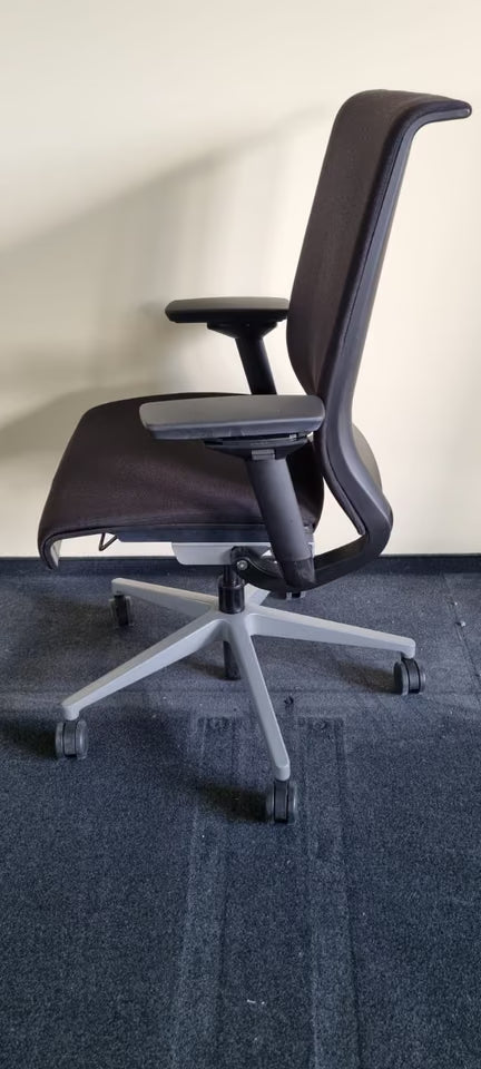 Steelcase Think / Bürodrehstuhl