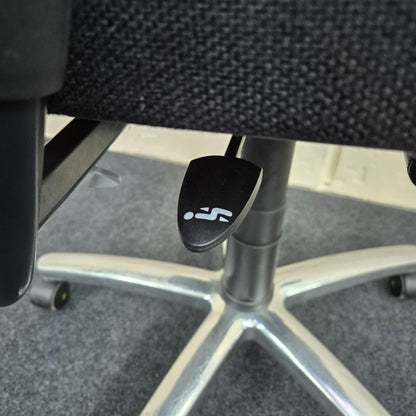 Bürodrehstuhl / RH Axia / schwarz /