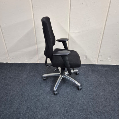 Bürodrehstuhl / RH Axia / schwarz /