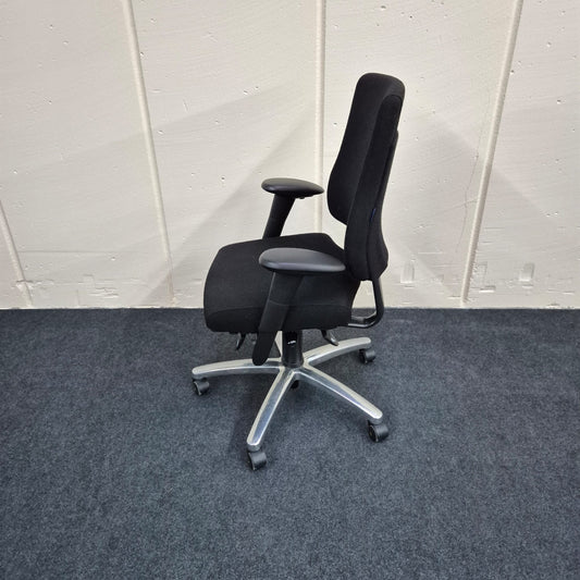 Bürodrehstuhl / RH Axia / schwarz /