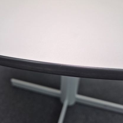 Besprechungstisch / VS Büromöbel / weiß / 100 cm Durchmesser