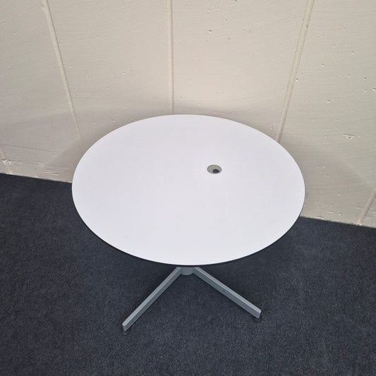 Besprechungstisch / VS Büromöbel / weiß / 100 cm Durchmesser