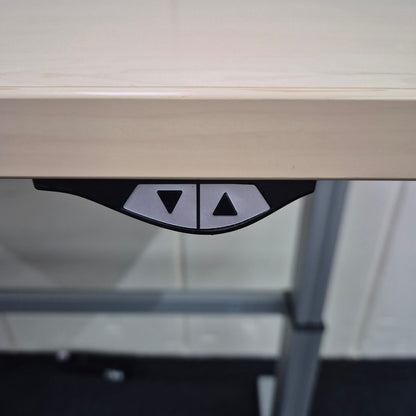 Steh-Sitz-Schreibtisch / CEKA / ahorn