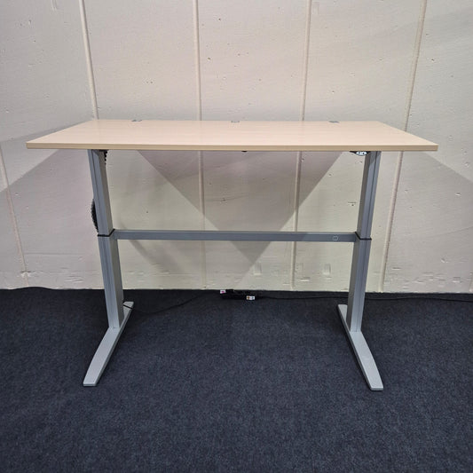 Steh-Sitz-Schreibtisch / CEKA / ahorn