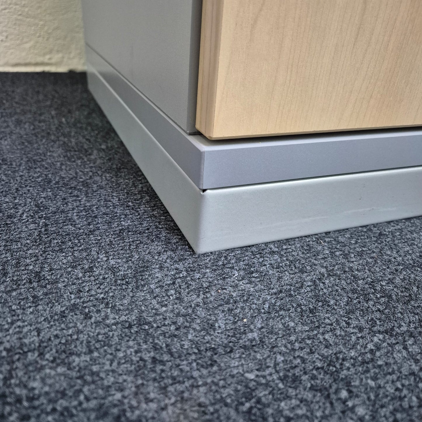 Aktenschrank / OKA / ahorn / 100 cm / 5 Ordnerhöhen + Garderobe