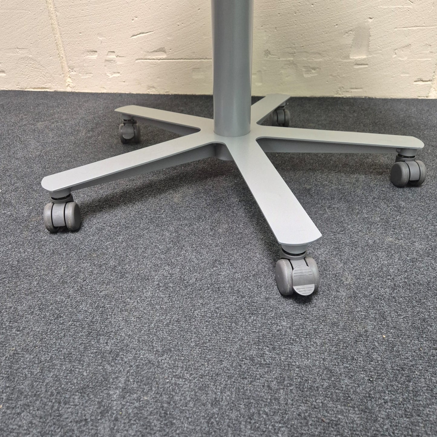 Runder Hubtisch - Kinnarps