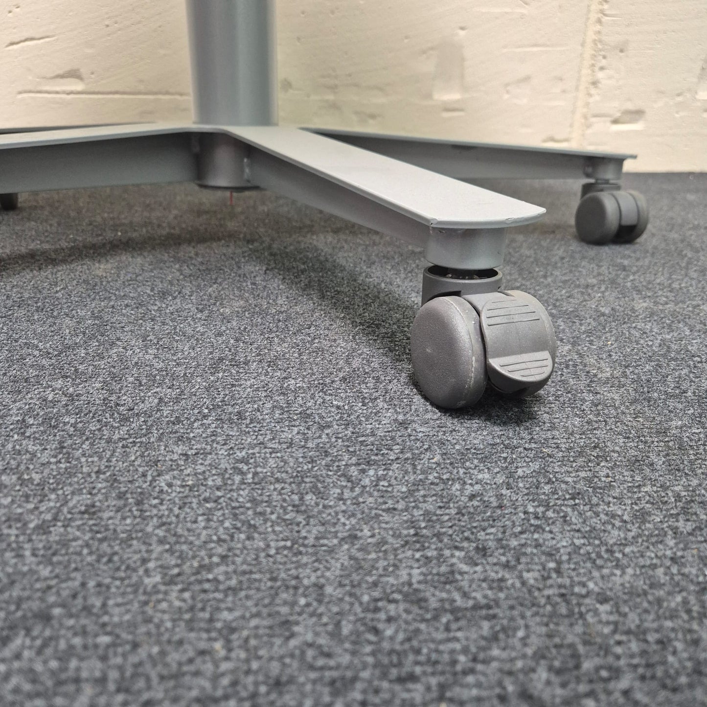 Runder Hubtisch - Kinnarps