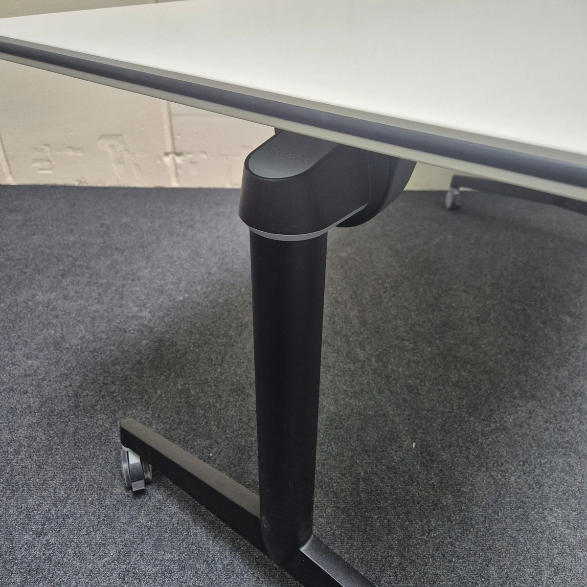 Klapptisch / Besprechungstisch  - Steelcase