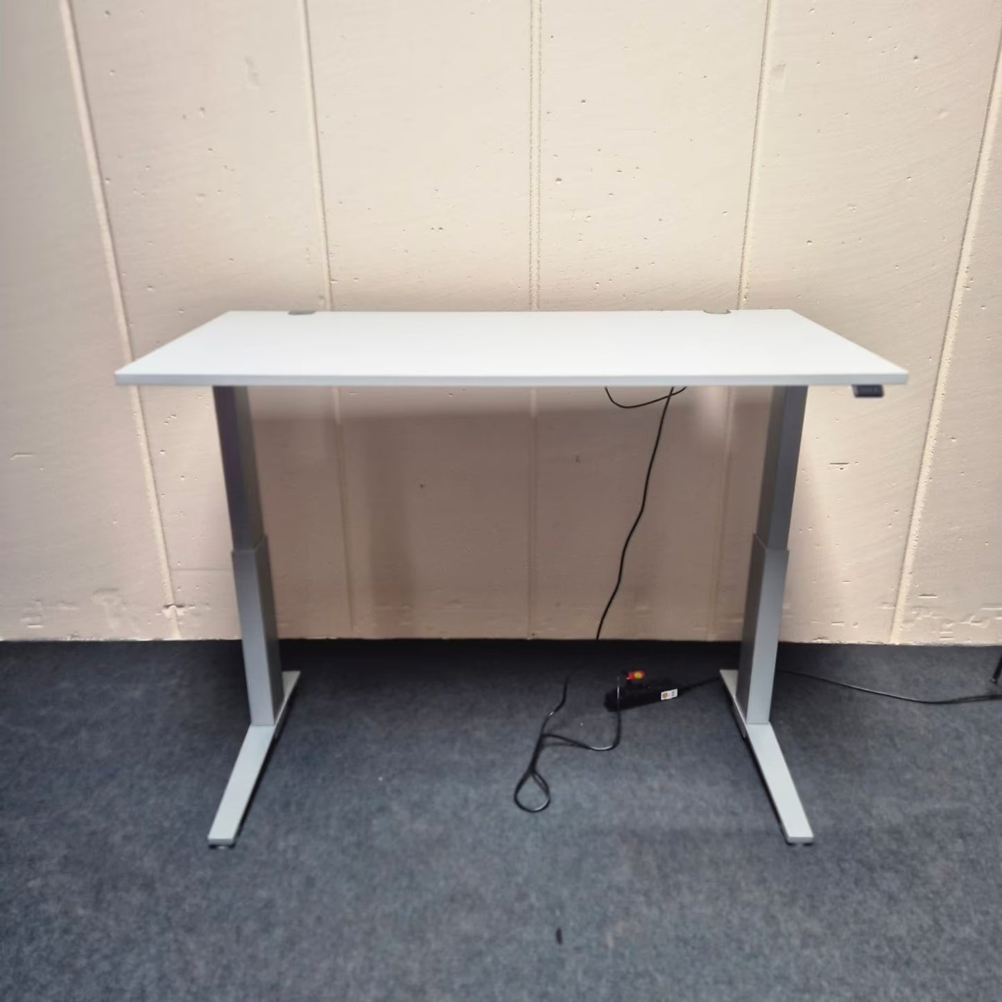 Elektrisch höhenverstellbarer Schreibtisch - Actiforce